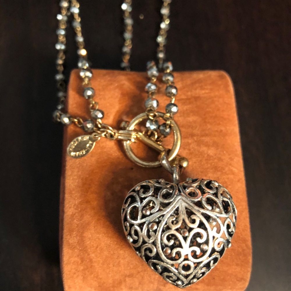 Ali Kahn New York heart necklace